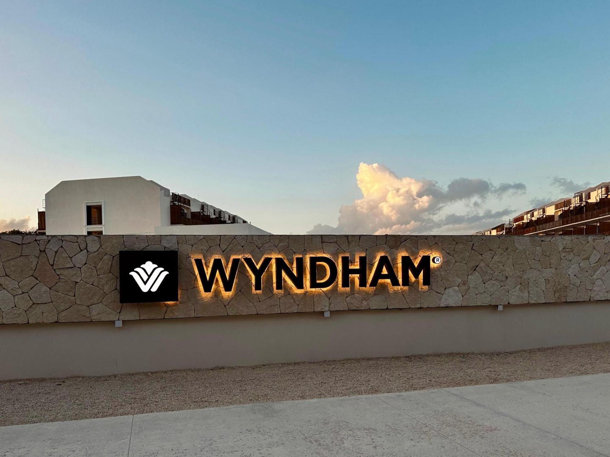 מלון Wyndham טולום מראה חיצוני תמונה